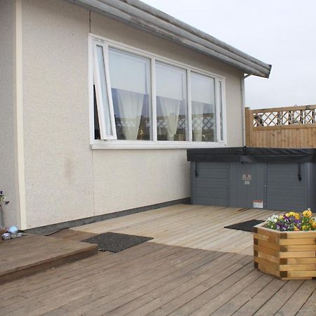 Stori-Bakki Guesthouse-With Hot Tub Egilsstadir Dış mekan fotoğraf